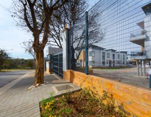 Residential Clearview Fencing ClamberPrufe